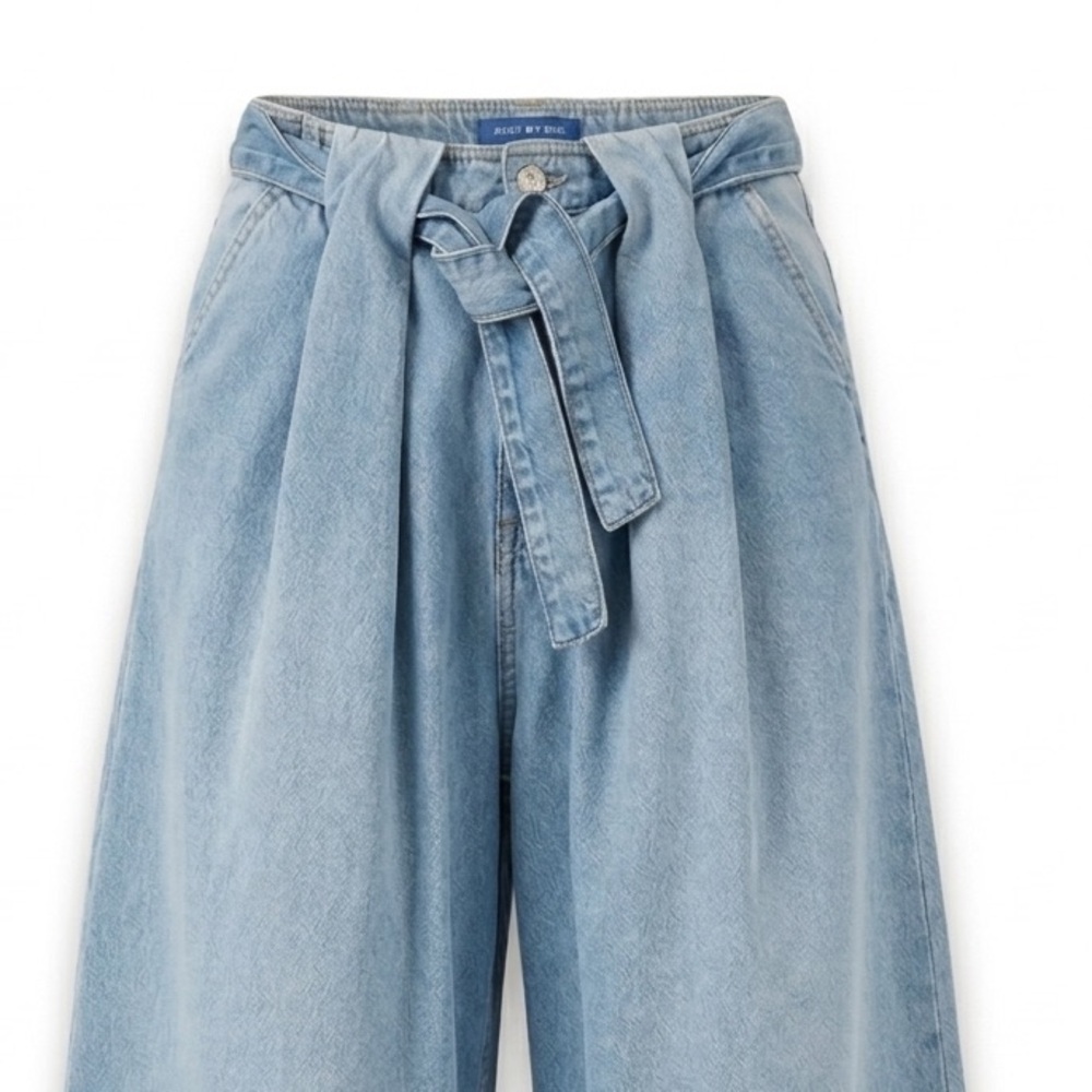 We The Free Light Wash Wide Leg Paperbag Jeans - Picture 3 of 3
